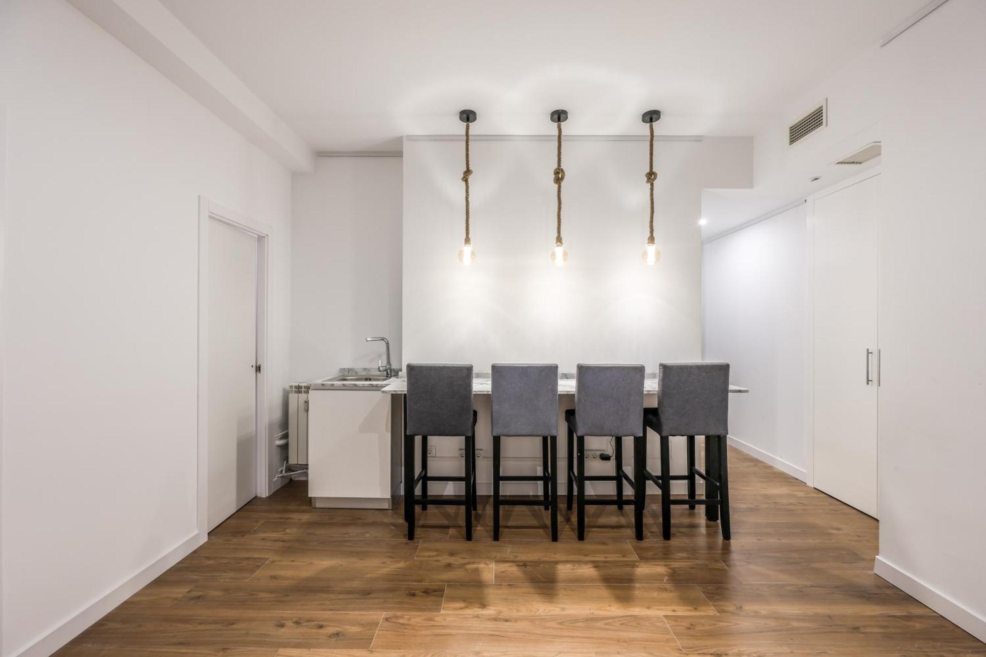 Be Coliving Madrid Centro Hotel Ngoại thất bức ảnh