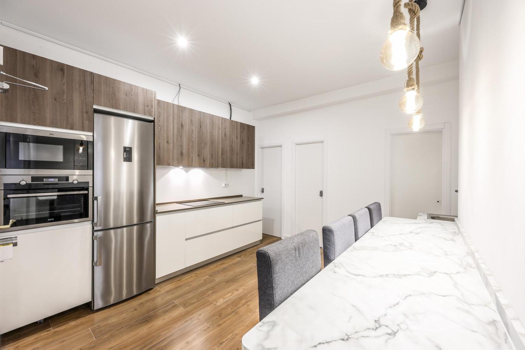 Be Coliving Madrid Centro Hotel Ngoại thất bức ảnh