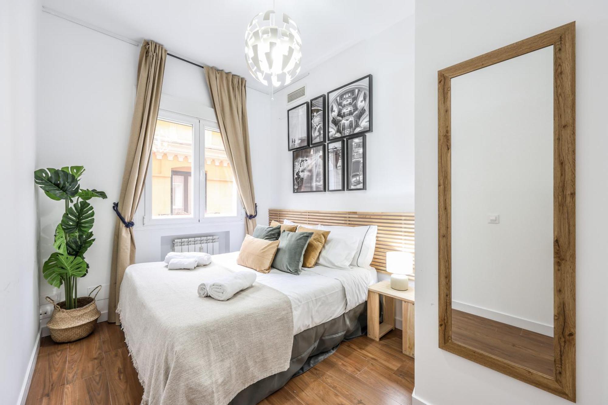Be Coliving Madrid Centro Hotel Ngoại thất bức ảnh