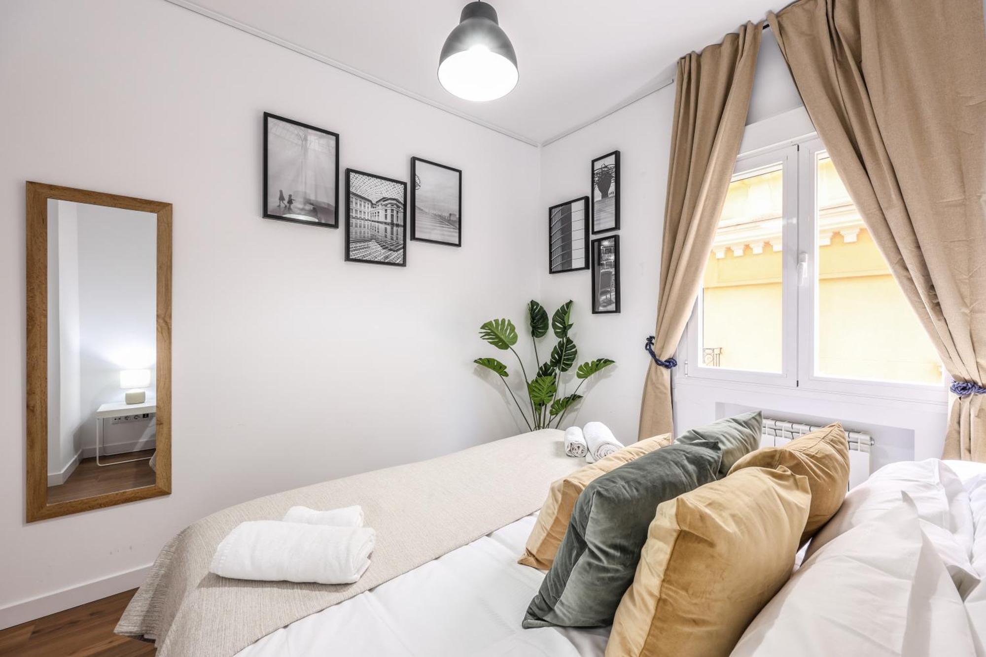Be Coliving Madrid Centro Hotel Ngoại thất bức ảnh