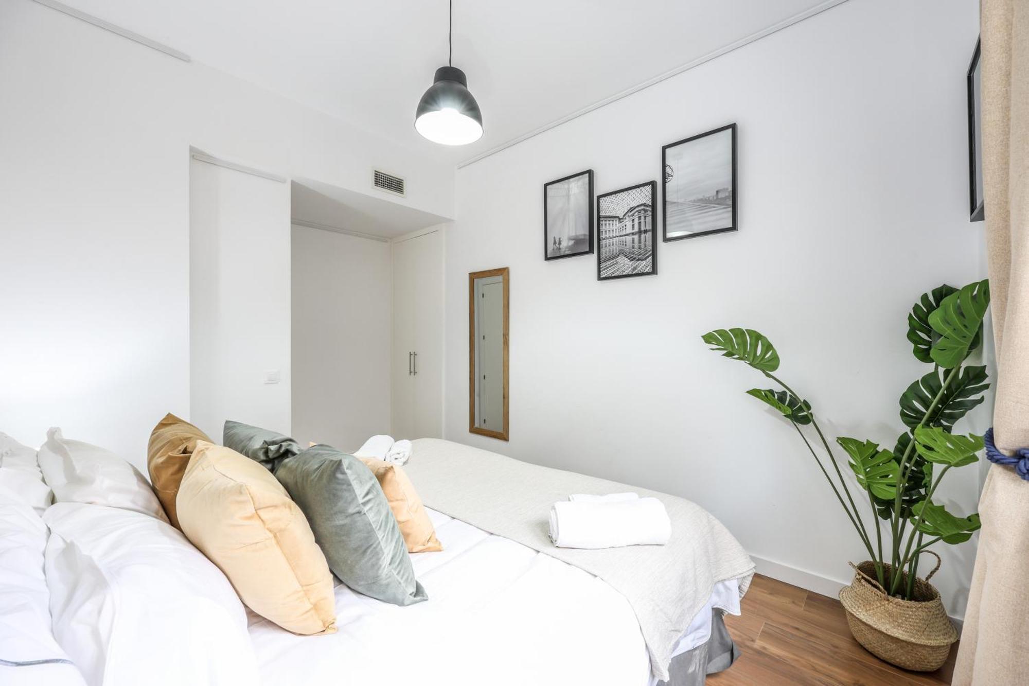 Be Coliving Madrid Centro Hotel Ngoại thất bức ảnh